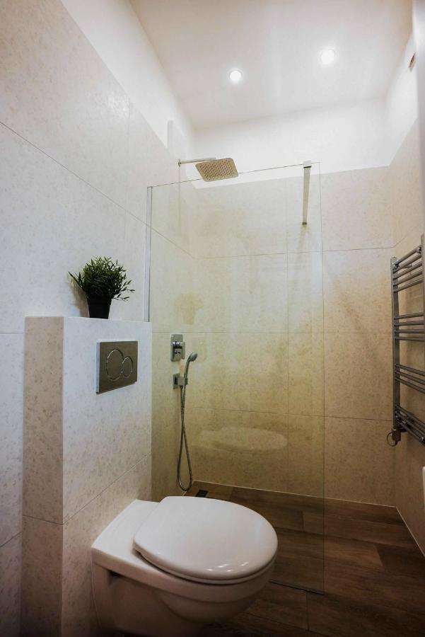 Greenlight Gallery By Newave Apartments Budapest Bagian luar foto